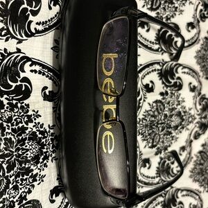 Bebe Fabulous jet w/Case.